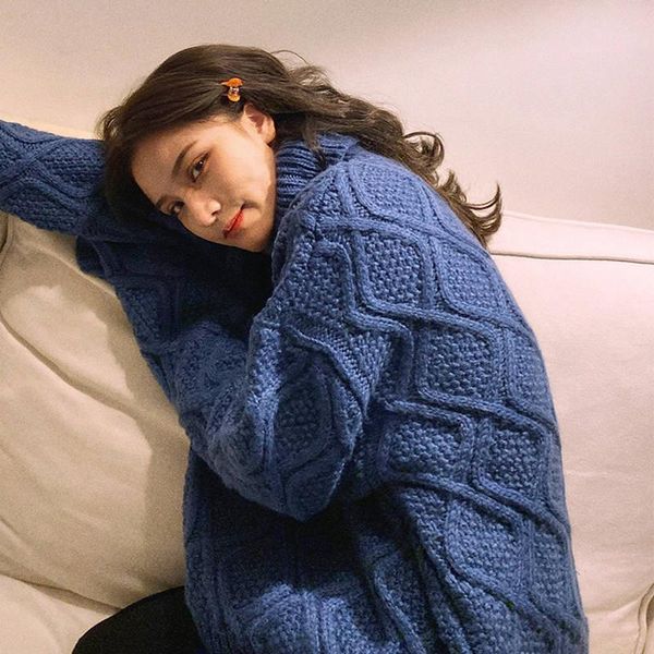 solid-colored 2021 new thick collar high female sweater student fall and lazy winter wind loose knitted jacket cfyr, White;black
solid-colored 2021 new thick collar high female sweater student fall and lazy winter wind loose knitted jacket cfyr, White;black