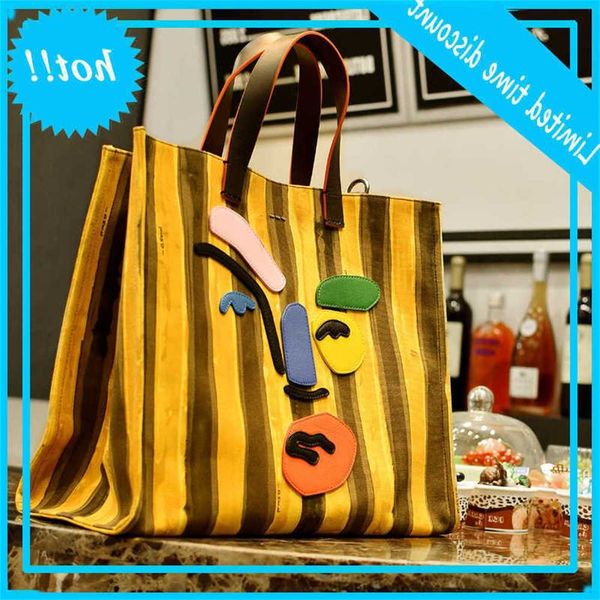 maidudu women's 2020 new tote fashion messenger canvas handbag color contrast clown bag
maidudu women's 2020 new tote fashion messenger canvas handbag color contrast clown bag