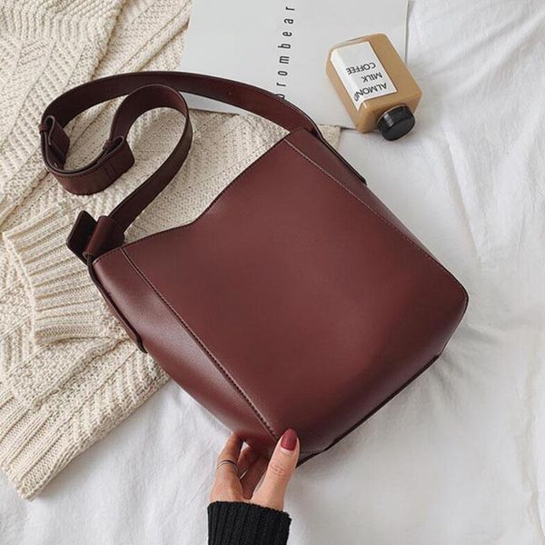 sfm women should bag 2021 solid color pu leather bags for women designer soft leather handbags
sfm women should bag 2021 solid color pu leather bags for women designer soft leather handbags