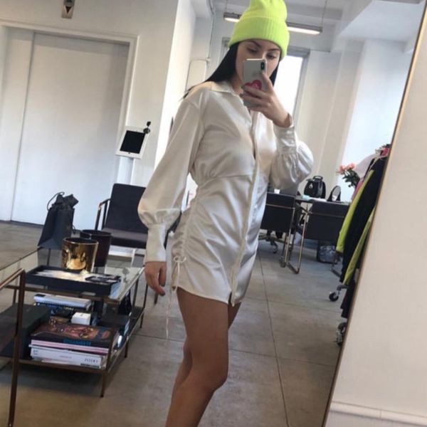 casual dresses 2021 summer elegant white satin women's dress long sleeve front buckle slim mini celebrity party, Black;gray
casual dresses 2021 summer elegant white satin women's dress long sleeve front buckle slim mini celebrity party, Black;gray