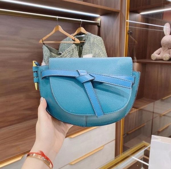 classic fashion shoulder bags cowhide material urban beauty special model female bags woman sac popular new trend 2020
classic fashion shoulder bags cowhide material urban beauty special model female bags woman sac popular new trend 2020