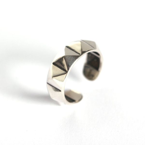 new design 925 sterling silver vintage jewelry antique silver pyramid minimalism hand-made designer women's adjustable rings open rings
new design 925 sterling silver vintage jewelry antique silver pyramid minimalism hand-made designer women's adjustable rings open rings