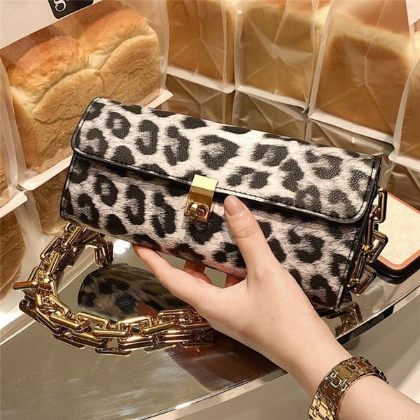 leopard square armpit bag 2020 fashion new pu leather women's designer handbag thick chain shoulder bags
leopard square armpit bag 2020 fashion new pu leather women's designer handbag thick chain shoulder bags