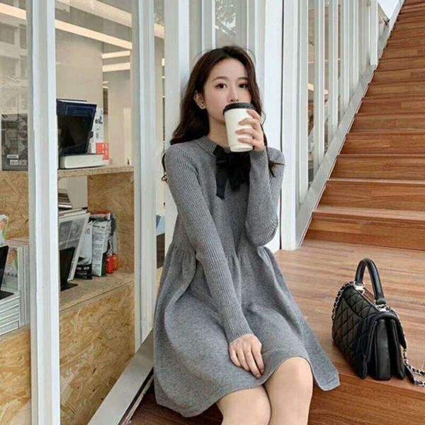skirt 2020 new with mid long sweater knitted foreign style dress in winter, Black;gray
skirt 2020 new with mid long sweater knitted foreign style dress in winter, Black;gray