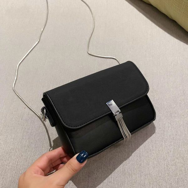 chain pu leather crossbody bags for women 2020 spring shoulder messenger bag female travel handbags
chain pu leather crossbody bags for women 2020 spring shoulder messenger bag female travel handbags