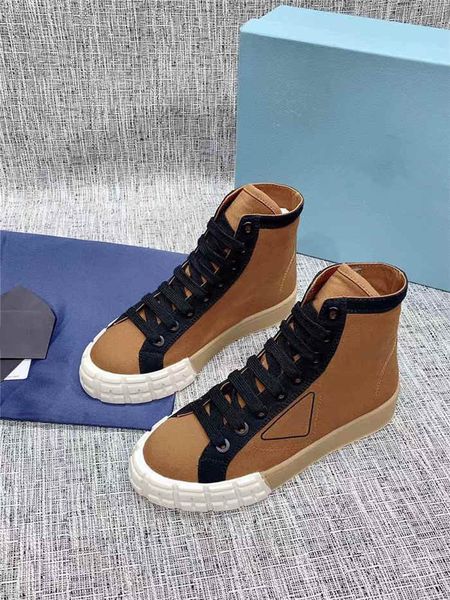 women canvas ankle boots in black white grey, high boot sneakers with oblique technical canvas sole with box
women canvas ankle boots in black white grey, high boot sneakers with oblique technical canvas sole with box