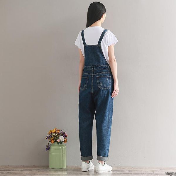 women's jeans retro washed denim suspenders wide-leg casual jumpsuit with buckle pocket wholesale, Blue
women's jeans retro washed denim suspenders wide-leg casual jumpsuit with buckle pocket wholesale, Blue