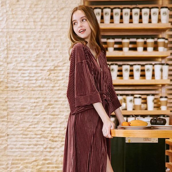 long l pleuche bath robe for womens soft velour spa bathrobes night robes dressing gown1, Black;red
long l pleuche bath robe for womens soft velour spa bathrobes night robes dressing gown1, Black;red