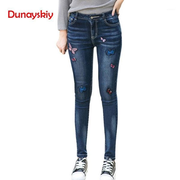 dunayskiy plus size skinny stretched high waist denim jeans for women slim embroidery casual fashion long pencil pants trousers1, Blue
dunayskiy plus size skinny stretched high waist denim jeans for women slim embroidery casual fashion long pencil pants trousers1, Blue