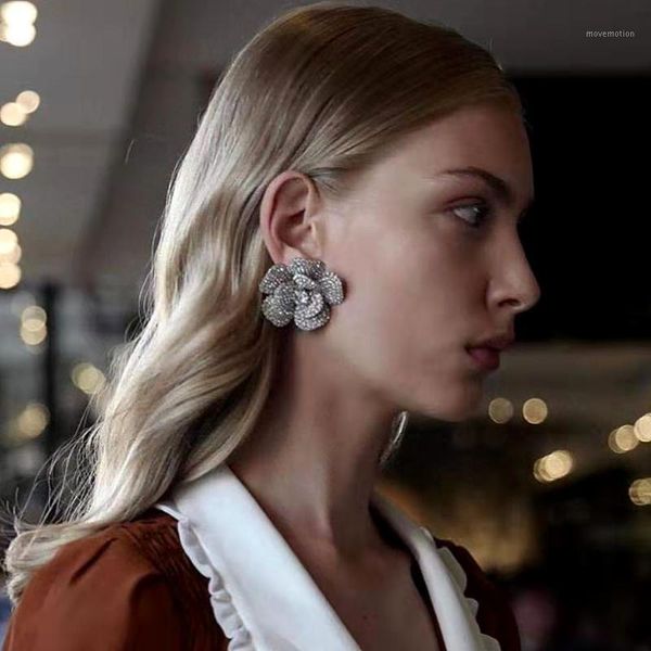 new shiny rhinestone big rose flower stud earrings for women fashion jewelry trendy lady's evening dress earrings accessories1, Golden;silver
new shiny rhinestone big rose flower stud earrings for women fashion jewelry trendy lady's evening dress earrings accessories1, Golden;silver