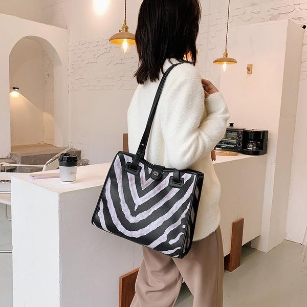 fashion pu leather bag solid color zebra print women's handbag bags for women 2020 bolsos para mujer
fashion pu leather bag solid color zebra print women's handbag bags for women 2020 bolsos para mujer