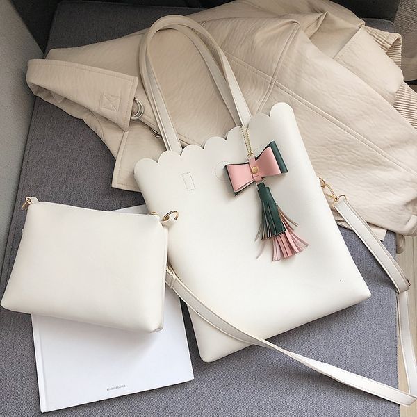 one shoulder women's student campus sweet 2019 new fashion korean personalized portable women's child and mother shoulder bag stud
one shoulder women's student campus sweet 2019 new fashion korean personalized portable women's child and mother shoulder bag stud