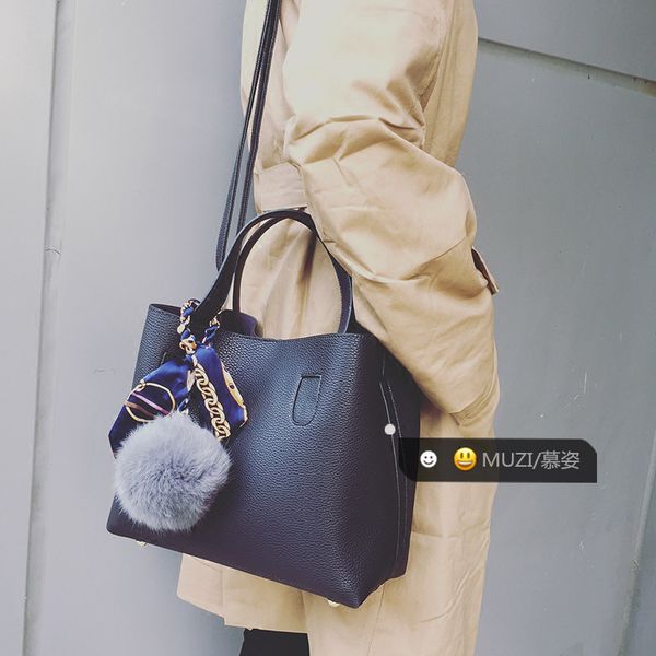 2020 new fur ball bag mother bag ladies messenger shoulder shoulder