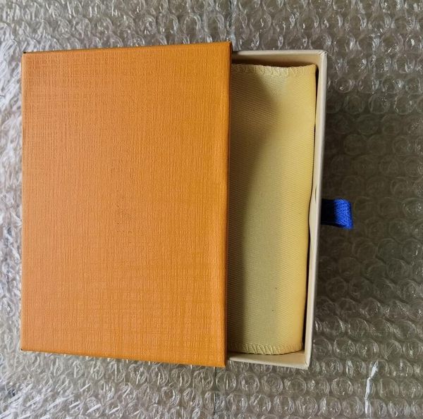 4 colors keychain l letter leather keychains car fashion key ring lanyard cute key wallet chain rope chain with box, Silver
4 colors keychain l letter leather keychains car fashion key ring lanyard cute key wallet chain rope chain with box, Silver