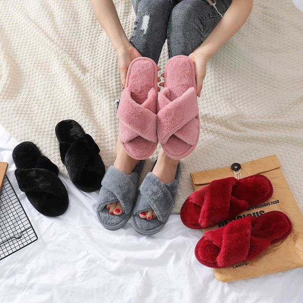 a12 winter double stripe cross wool women's home indoor anti slip warm cotton korean fashion slippers, Black
a12 winter double stripe cross wool women's home indoor anti slip warm cotton korean fashion slippers, Black