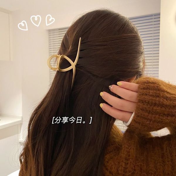 korean simple metal french shark clip personality ins hairpin female back head temperament net red hair grip
korean simple metal french shark clip personality ins hairpin female back head temperament net red hair grip