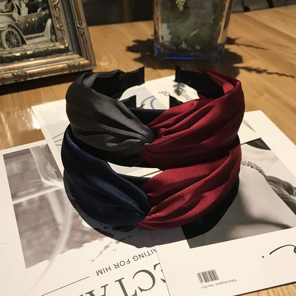 european and american new style headband simple fabric cross contrast color headband solid color chiffon stitching knotted hairpin wide side, Slivery;white
european and american new style headband simple fabric cross contrast color headband solid color chiffon stitching knotted hairpin wide side, Slivery;white