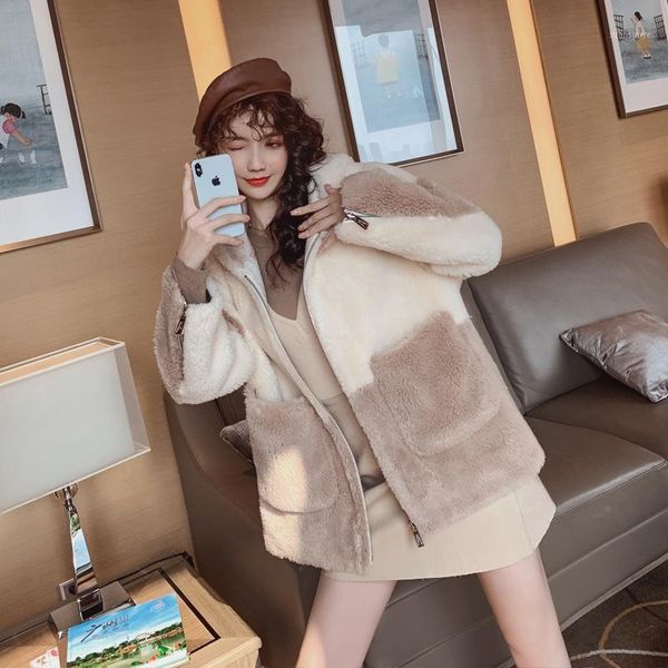 winter coat women 2021 new patchwork hooded faux lamb fur coat warm thick fashion loose plush ladies teddy jacket women1, Black
winter coat women 2021 new patchwork hooded faux lamb fur coat warm thick fashion loose plush ladies teddy jacket women1, Black