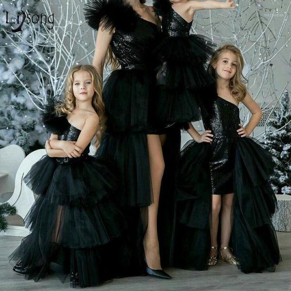 girl's dresses 2021 pretty black high low flower girl dress one shoulder sequin pageant for girls ruffles tutu kind party dress1, Red;yellow
girl's dresses 2021 pretty black high low flower girl dress one shoulder sequin pageant for girls ruffles tutu kind party dress1, Red;yellow