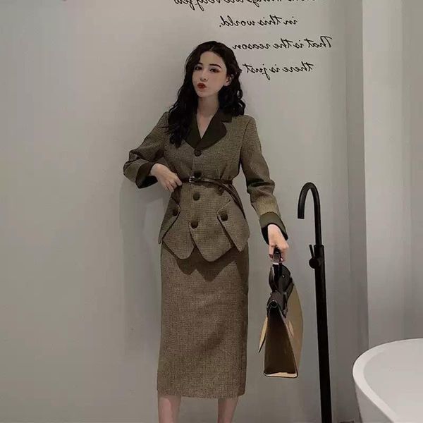 two piece dress dong high cold royal elder sister socialite small sweet wind blast street suits female professional suit skirt, White
two piece dress dong high cold royal elder sister socialite small sweet wind blast street suits female professional suit skirt, White