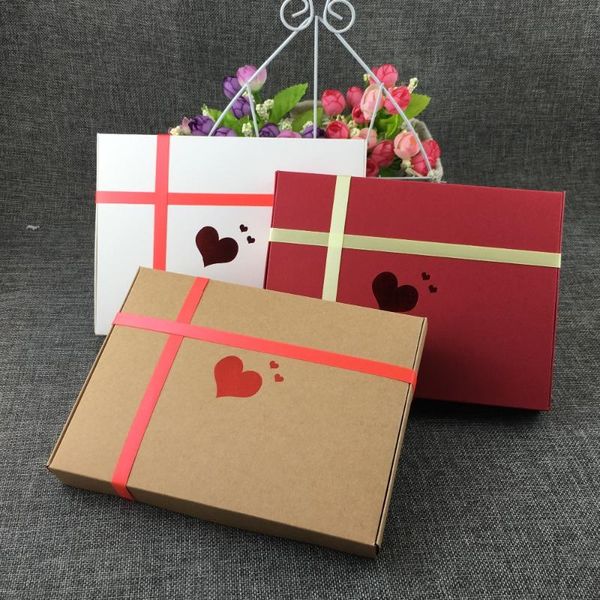 40pcs/lot 20x15x2.5cm paper cardboard printing hearts storage boxes for pack watch chocolate available ribbon drop shipping
40pcs/lot 20x15x2.5cm paper cardboard printing hearts storage boxes for pack watch chocolate available ribbon drop shipping