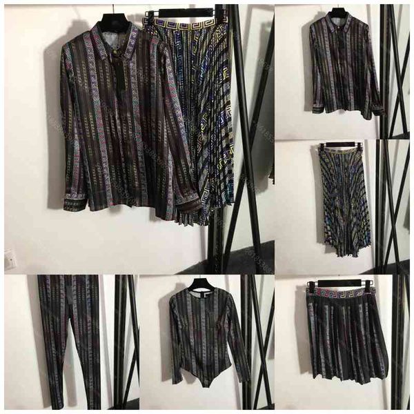 22ss designer women clothing dress+shirt+pants+bodysuit+skirt 5 piece suit retro roman pattern siamese tights high waist pleated skirt women, White
22ss designer women clothing dress+shirt+pants+bodysuit+skirt 5 piece suit retro roman pattern siamese tights high waist pleated skirt women, White