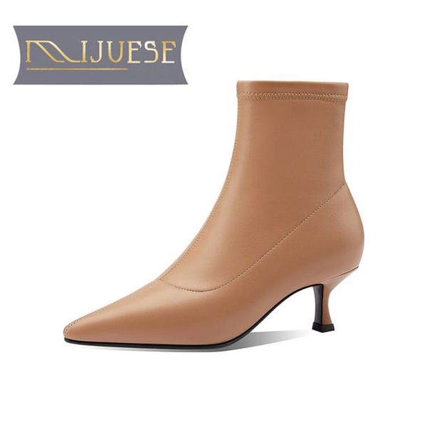 boots mljuese 2021 women ankle microfiber winter short plush pointed toe high heels female size 39, Black
boots mljuese 2021 women ankle microfiber winter short plush pointed toe high heels female size 39, Black