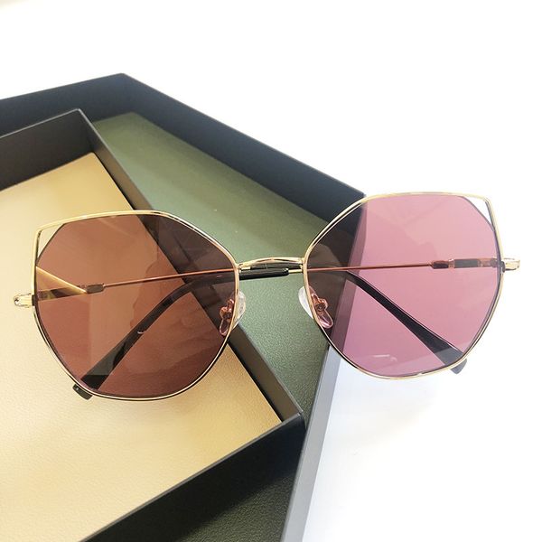 2020 new women fashion trend cat eye personality lightweight sunglasses round face glasses, White;black
2020 new women fashion trend cat eye personality lightweight sunglasses round face glasses, White;black