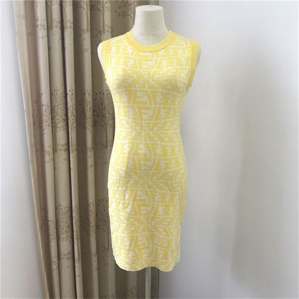 new totem printed sleeveless mid length dress with slim figure and women's dress, White
new totem printed sleeveless mid length dress with slim figure and women's dress, White