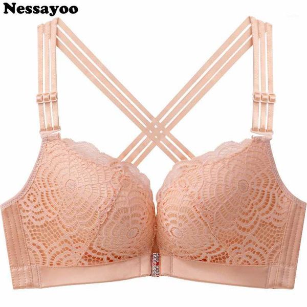 thin front closure lady's close-fitting bra large-size wireless push up adjusted-straps floral embroidery underwear1, Red;black
thin front closure lady's close-fitting bra large-size wireless push up adjusted-straps floral embroidery underwear1, Red;black