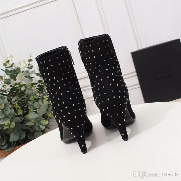 2020 women black suede leather pointed toe high heels back rivets ankle boots ladies 9cm heels short boots winter shoes 35-42
2020 women black suede leather pointed toe high heels back rivets ankle boots ladies 9cm heels short boots winter shoes 35-42