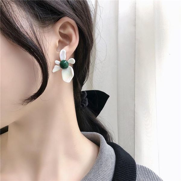 stud earring women flowers earrings for woman simple pendant jewelry ladies fashion elegant silver color trendy metal oorbellen, Golden;silver
stud earring women flowers earrings for woman simple pendant jewelry ladies fashion elegant silver color trendy metal oorbellen, Golden;silver