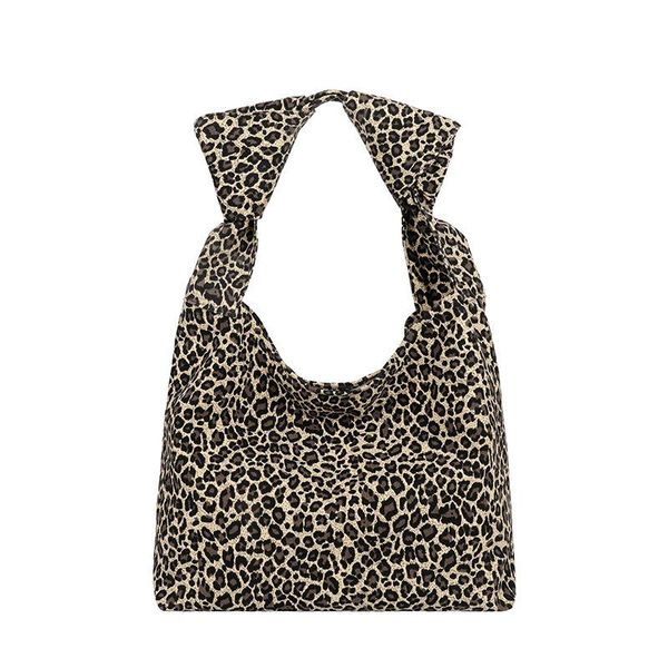 cross body 2021 women fashion leopard print large-capacity bag trendy one shoulder underarm shopping simple handbag tote
cross body 2021 women fashion leopard print large-capacity bag trendy one shoulder underarm shopping simple handbag tote