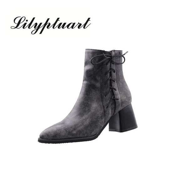 2020 winter new european and american fashion pointed boots thick with high-heeled cross straps fashion boots low women, Black
2020 winter new european and american fashion pointed boots thick with high-heeled cross straps fashion boots low women, Black