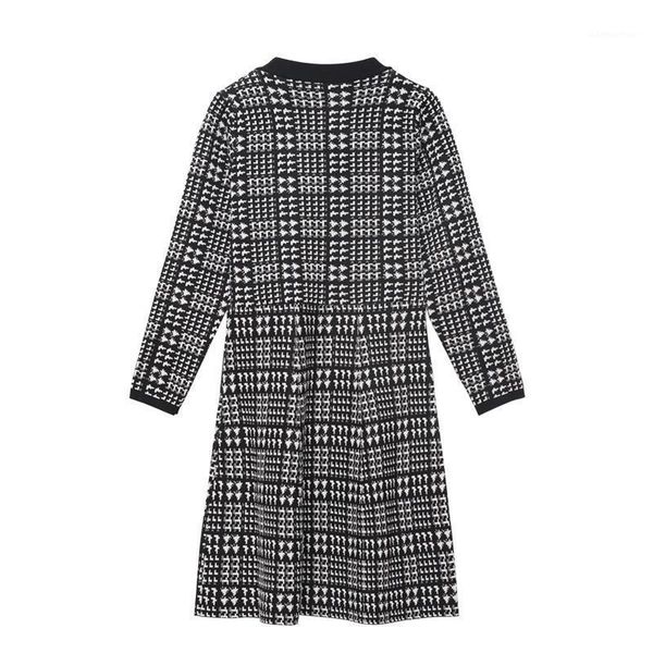 autumn winter elegant houndstooth sweater women dress v-neck long sleeve slim straight knitted office lady luxury dress vestidos1, White
autumn winter elegant houndstooth sweater women dress v-neck long sleeve slim straight knitted office lady luxury dress vestidos1, White