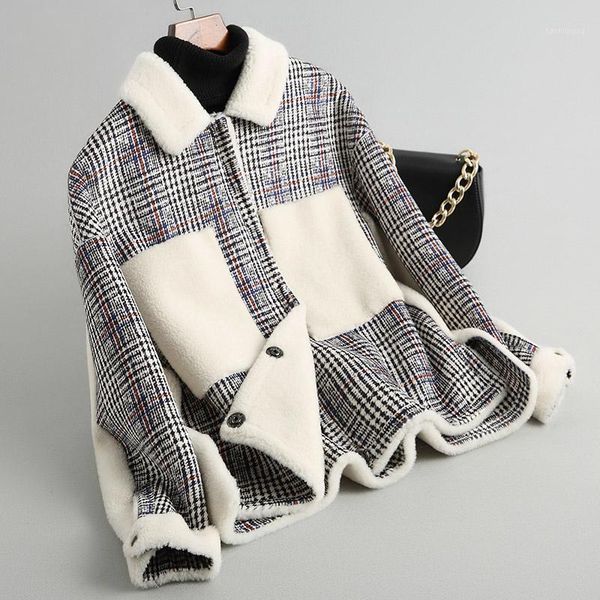 fashion thick wool fur coat female 2020 plaid autumn winter coats for women short lamb both sides wear overcoat kqn380301, Black
fashion thick wool fur coat female 2020 plaid autumn winter coats for women short lamb both sides wear overcoat kqn380301, Black
