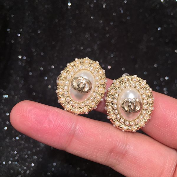 2021 new designer jewelry small fragrance earrings female gold s925 silver needle small sweet elegant super fairy goddess pearl stud ea, Golden
2021 new designer jewelry small fragrance earrings female gold s925 silver needle small sweet elegant super fairy goddess pearl stud ea, Golden