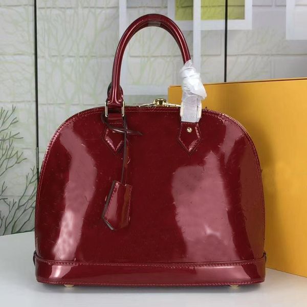 classic shell bag patent leather handbag purse detachable strap shoulder bags old flower emboss women crossbody bag lady tote shopping bags
classic shell bag patent leather handbag purse detachable strap shoulder bags old flower emboss women crossbody bag lady tote shopping bags
