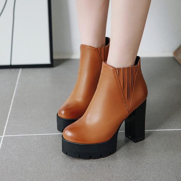 pxelena retro women punk rock gothic boots round toe chunky block high heels ankle boots 2020 winter lady shoes large size 34-43, Black
pxelena retro women punk rock gothic boots round toe chunky block high heels ankle boots 2020 winter lady shoes large size 34-43, Black