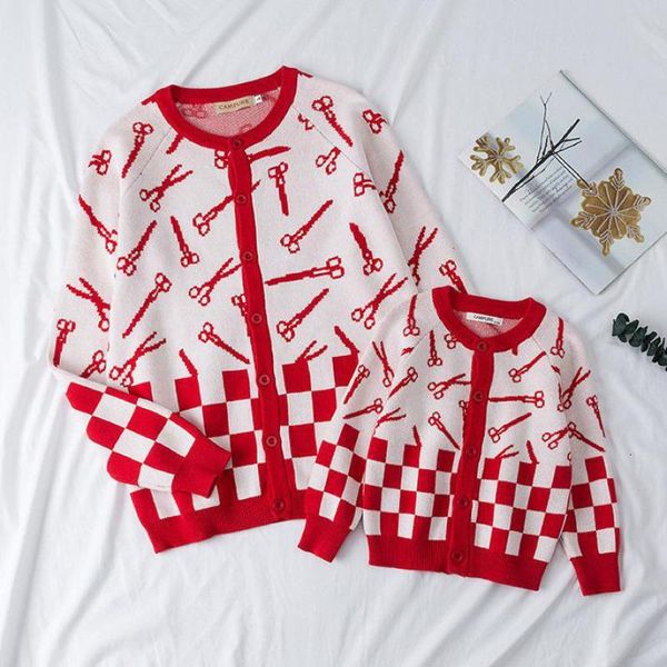 2021 new autumn family matching clothes women's baby boy girl long sleeve sweaters knit cardigan mother son daughter sweater outfits 5a, Blue
2021 new autumn family matching clothes women's baby boy girl long sleeve sweaters knit cardigan mother son daughter sweater outfits 5a, Blue