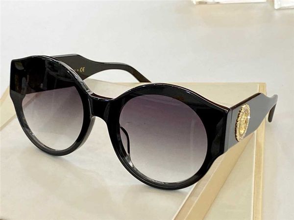 4447 new women and men fashion sunglasses charming spectacle frame simple popular uv protection outdoor simple matching box, White;black
4447 new women and men fashion sunglasses charming spectacle frame simple popular uv protection outdoor simple matching box, White;black