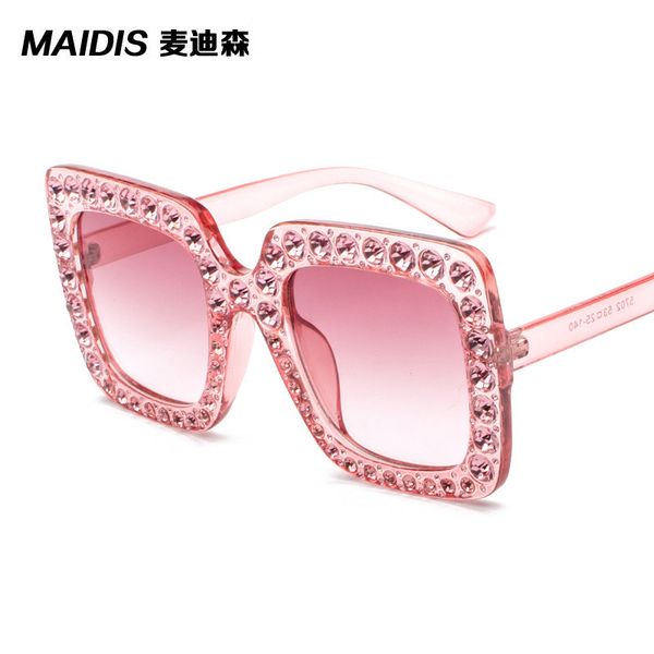 classic square large frame full drill show face small glasses fashion style net red wind with diamond sunglasses 5702
classic square large frame full drill show face small glasses fashion style net red wind with diamond sunglasses 5702