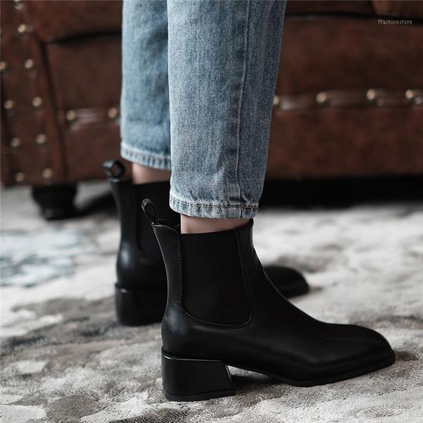 boots women new 2021 rock shoes woman flat heel platform booties ladies luxury designer round toe black rubber1
boots women new 2021 rock shoes woman flat heel platform booties ladies luxury designer round toe black rubber1