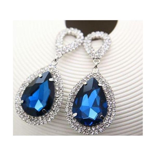 2017 fashion jewelry crystal super flash silver electroplating water droplets rhine stone big drop earrings for wmen av73t
2017 fashion jewelry crystal super flash silver electroplating water droplets rhine stone big drop earrings for wmen av73t