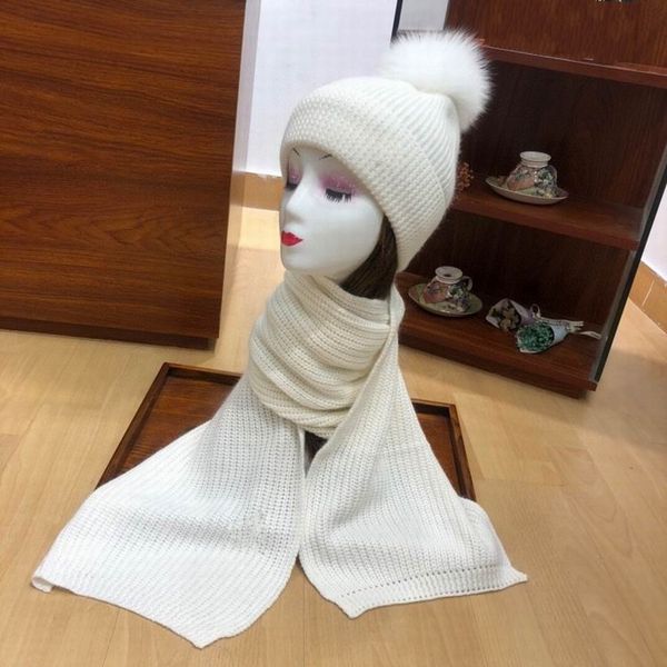 2020 new cotton knitting white hats with white hair ball and scarves sets women winter comfortable warm sets, Blue;gray
2020 new cotton knitting white hats with white hair ball and scarves sets women winter comfortable warm sets, Blue;gray