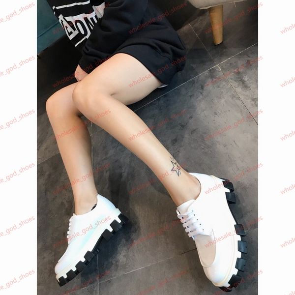 fashion women design white leather casual fashion casual shoes leather black comfortable low flat height increasing sneak, Black;red
fashion women design white leather casual fashion casual shoes leather black comfortable low flat height increasing sneak, Black;red