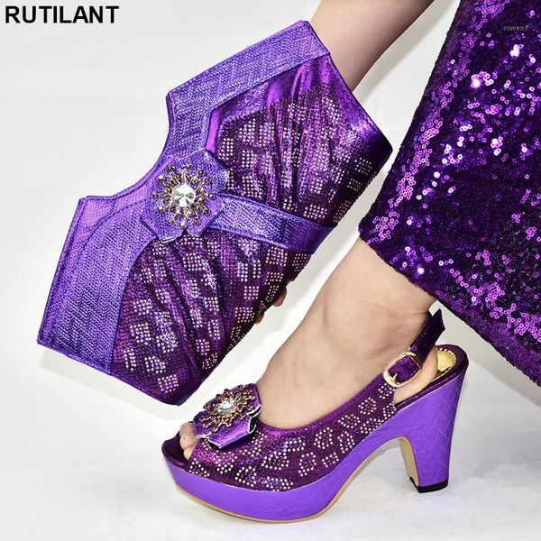 fashion ladies italian shoes and bag set decorated with rhinestone nigerian women wedding shoes and bag set, Black
fashion ladies italian shoes and bag set decorated with rhinestone nigerian women wedding shoes and bag set, Black