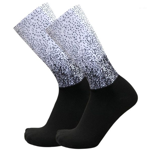 men women anti-slipping breathable running socks professional bicycle aero socks gradient color outdoor sport sock cycling1, Black
men women anti-slipping breathable running socks professional bicycle aero socks gradient color outdoor sport sock cycling1, Black