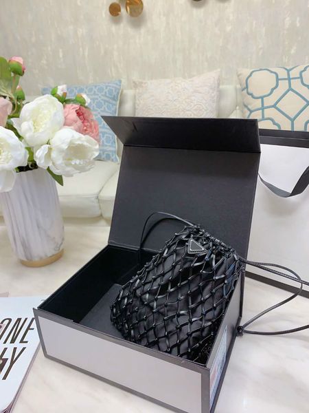 женской дизайнера crossbody сумка плеча крючок цепь сумка кожаная сумочка мода малого размер сплошной черный pd20092905
женской дизайнера crossbody сумка плеча крючок цепь сумка кожаная сумочка мода малого размер сплошной черный pd20092905
