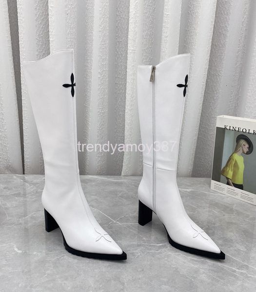 boots winter cross zipper high boots are thin and thick, heels below the knee, knight boots, tube women, Black
boots winter cross zipper high boots are thin and thick, heels below the knee, knight boots, tube women, Black